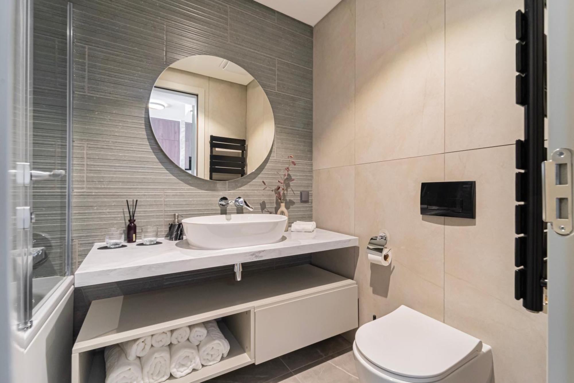Bella Homes *